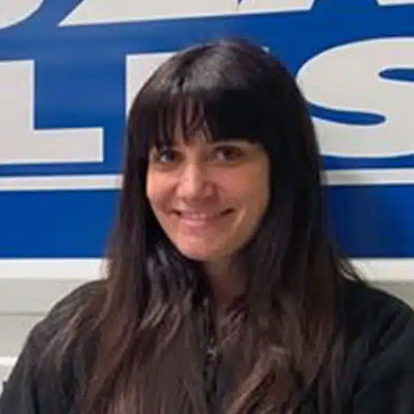 Suzanne – Assistante de la société De Souza Combles Suzanne - Assistante de la société De Souza Combles