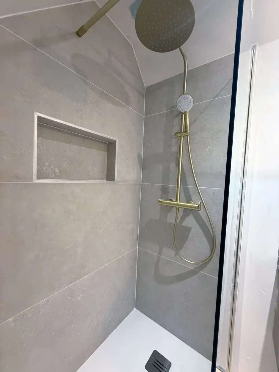 Réalisation De Souza Combles