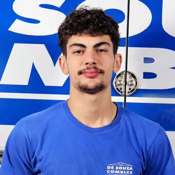 Antoine – Ouvrier Qualifié de la société De Souza Combles Antoine - Ouvrier Qualifié de la société De Souza Combles